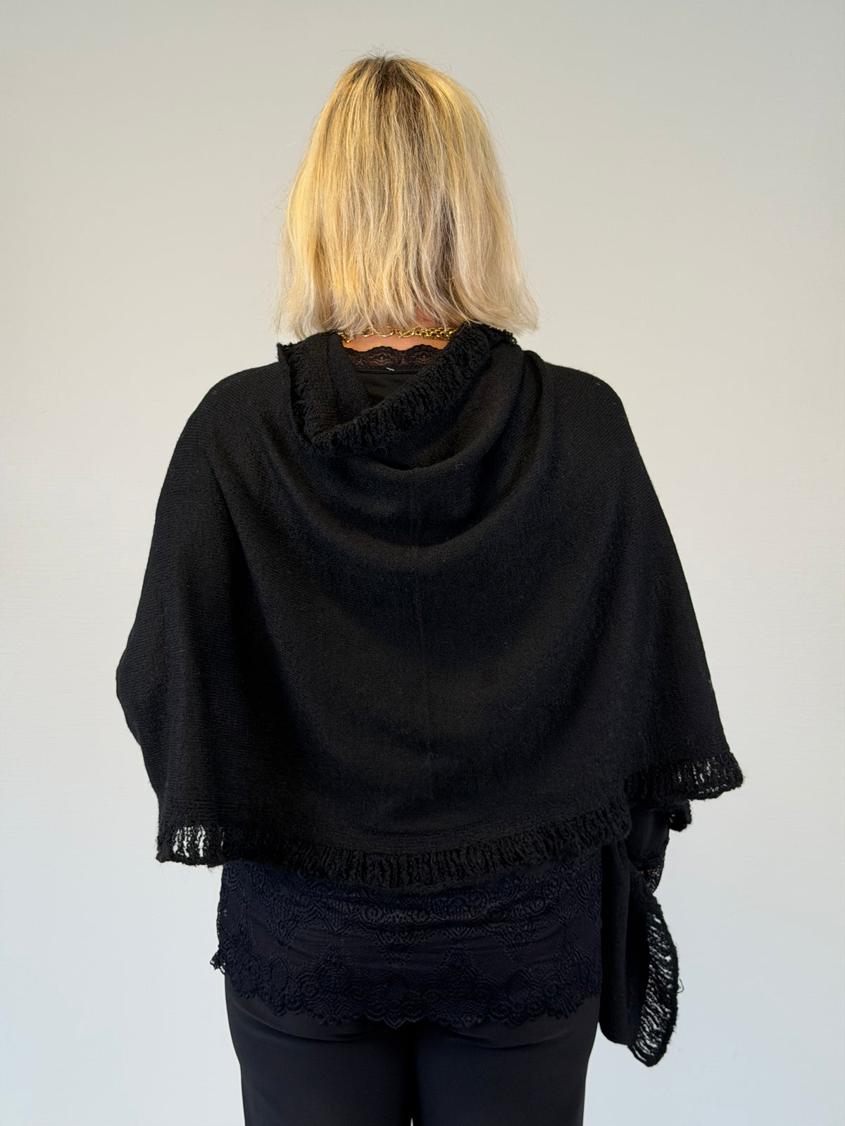Poncho (Black)