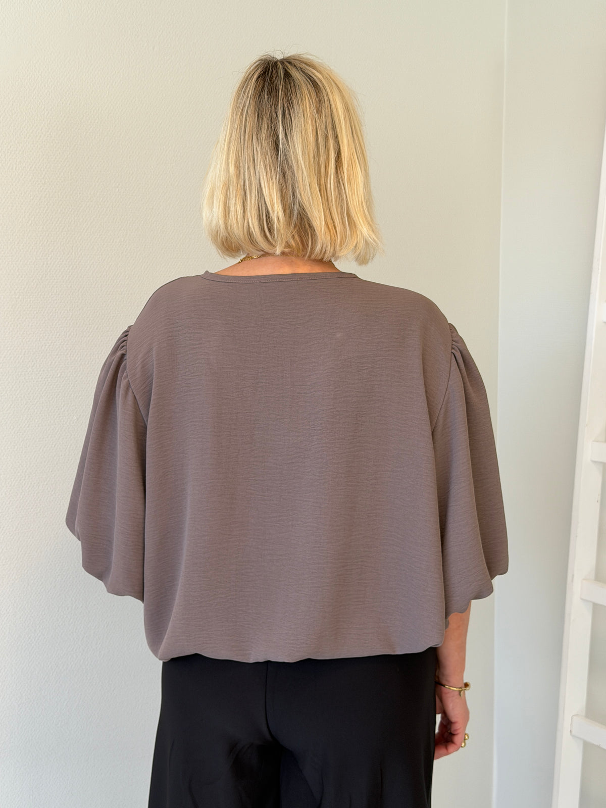 Topp Med Ballongärm (Taupe)