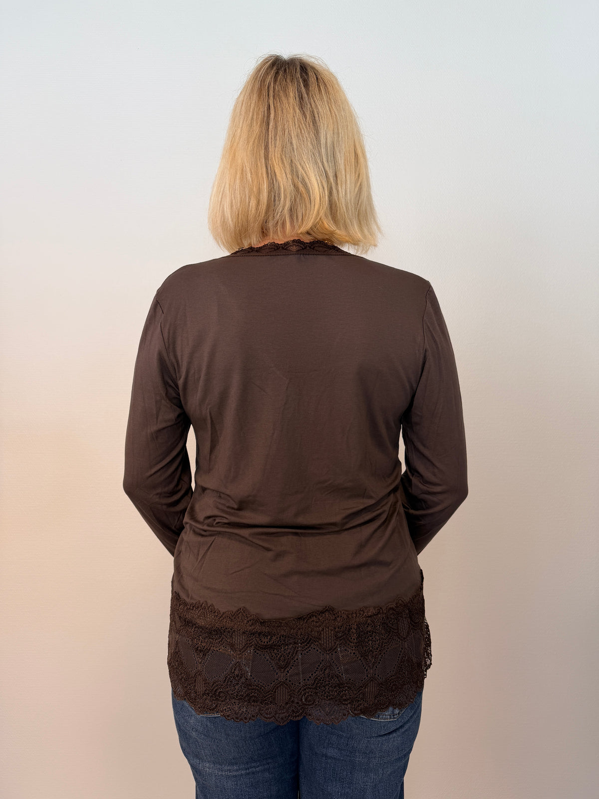 Långärmad Topp Med Spets Cocho (Choco)