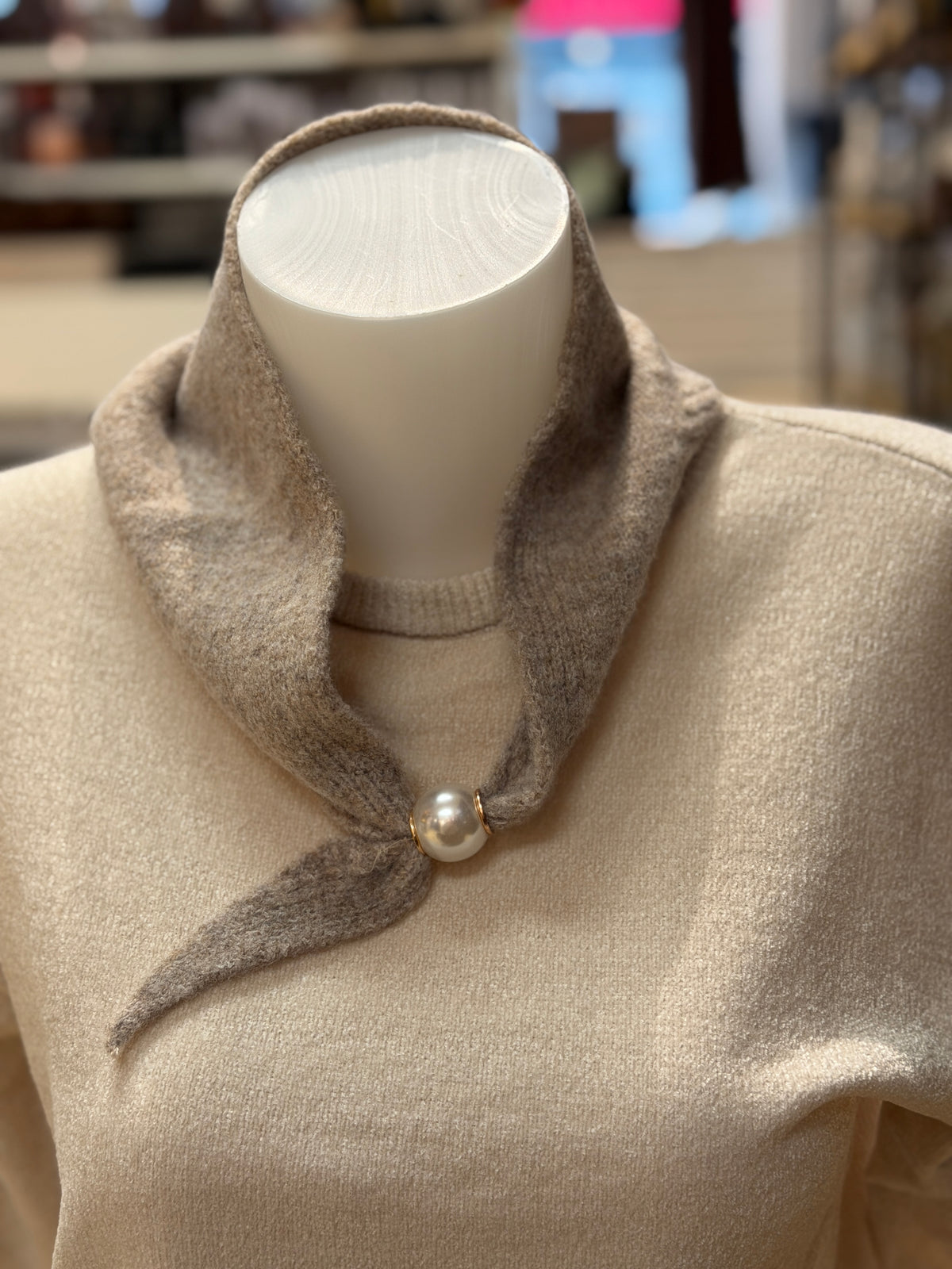 Stickad Magnetsjal (Taupe)