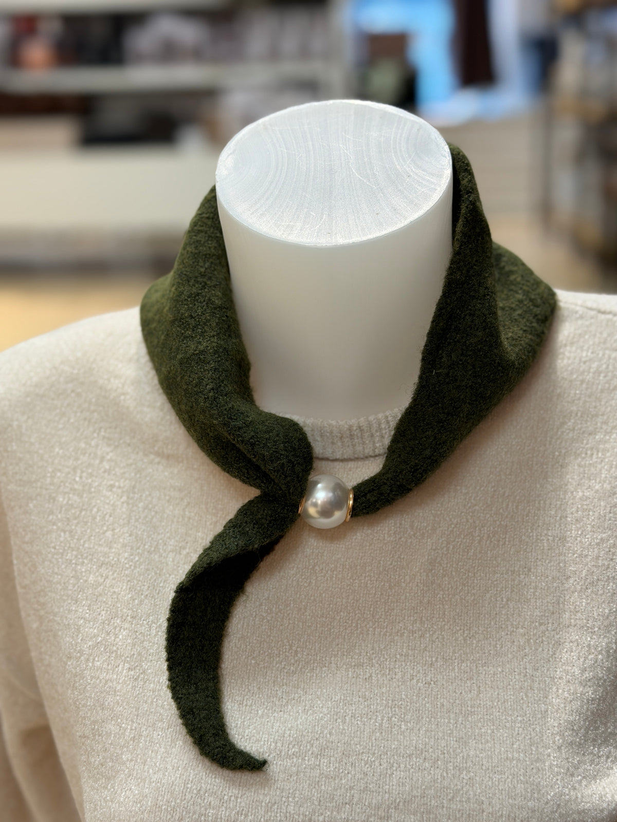Stickad Magnetsjal (KHAKI)