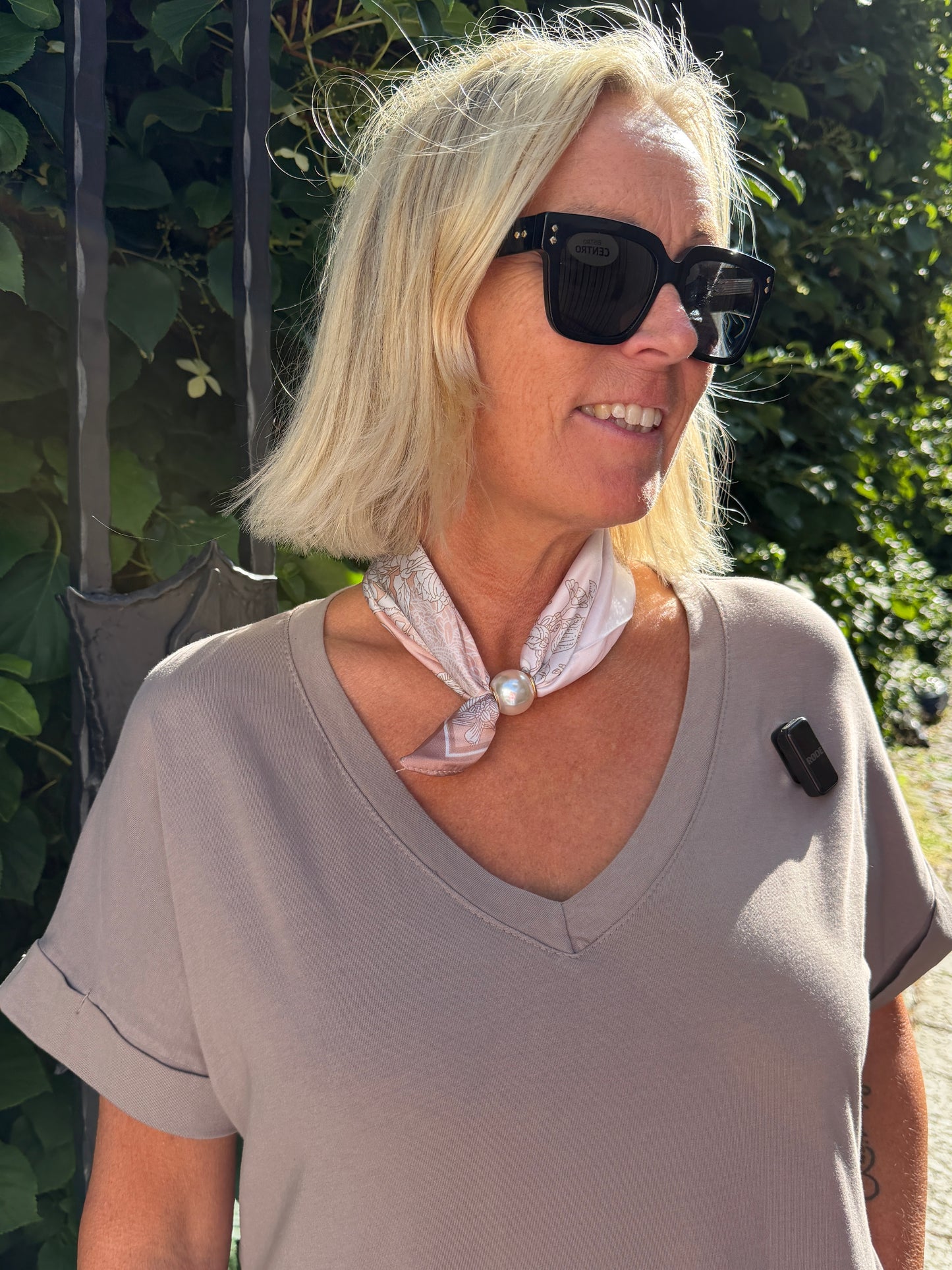 Scarf Med Magnetlås (Pink)