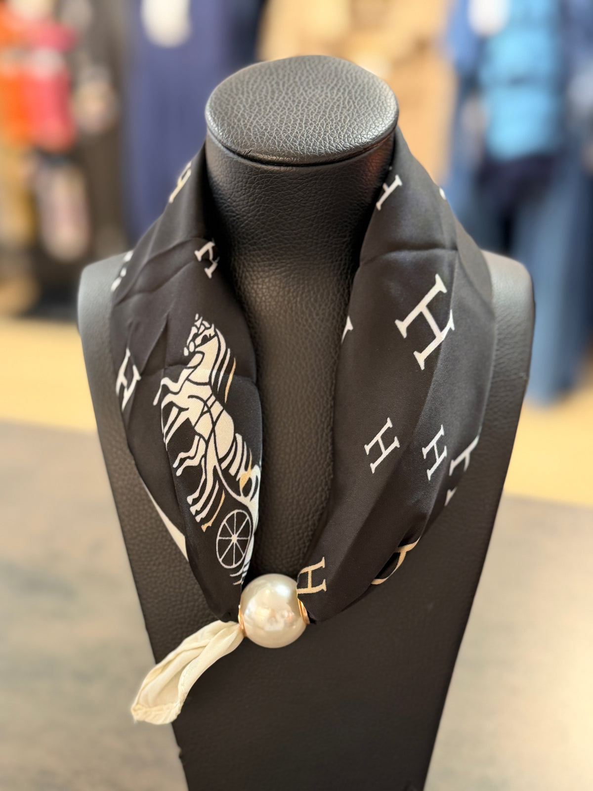 Scarf Svart Med H (Svart)