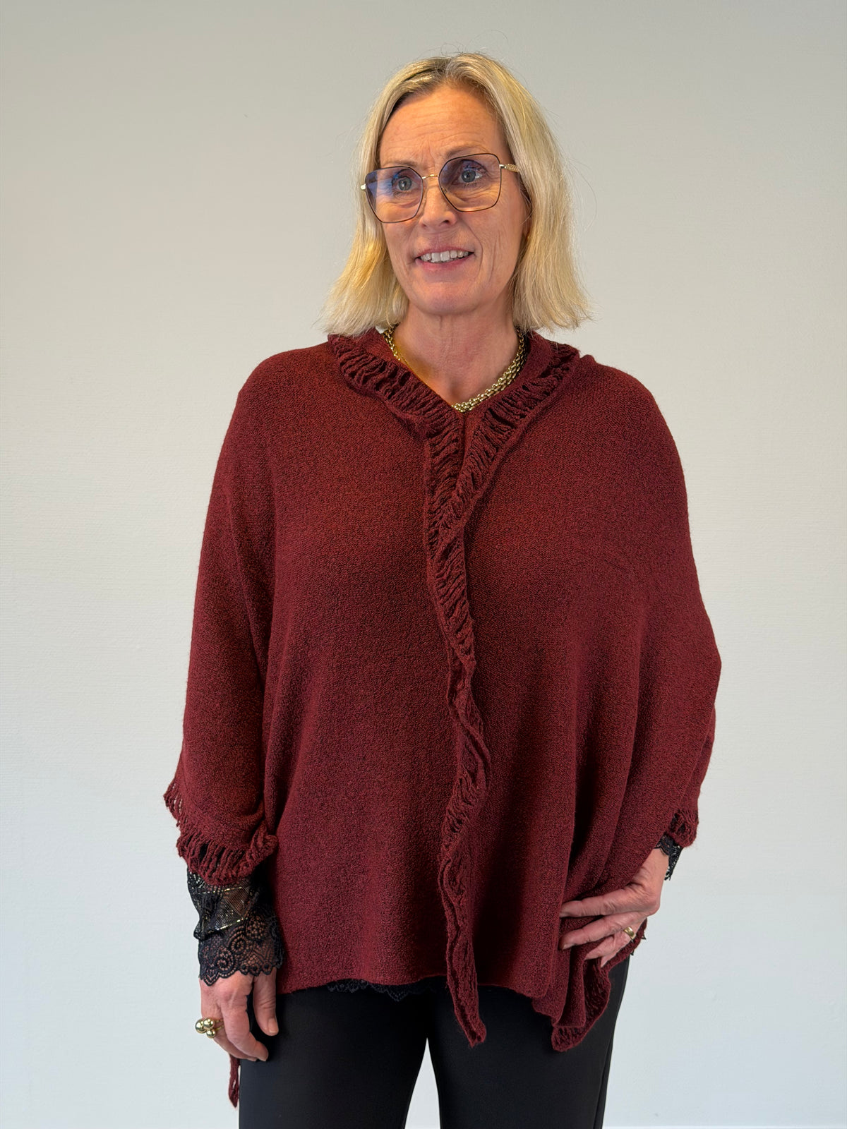 Poncho (Burgundy)