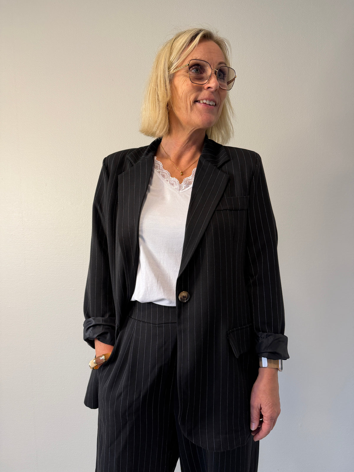 Mdc Dusk Blazer (Black)