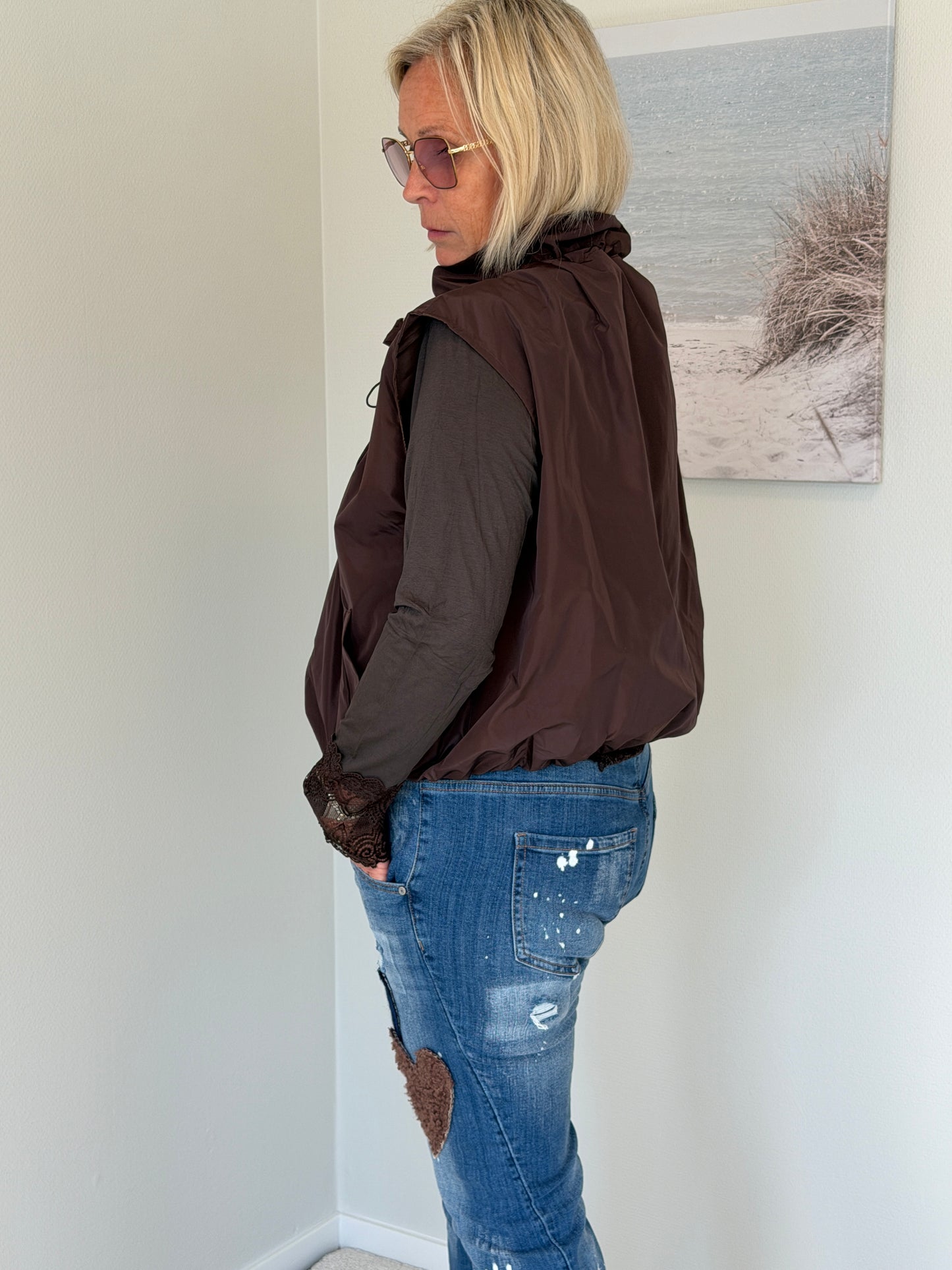 Mdcanthea Vest (Moro)