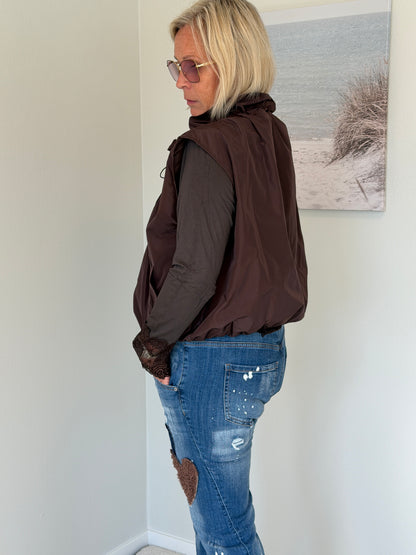 Mdcanthea Vest (Moro)