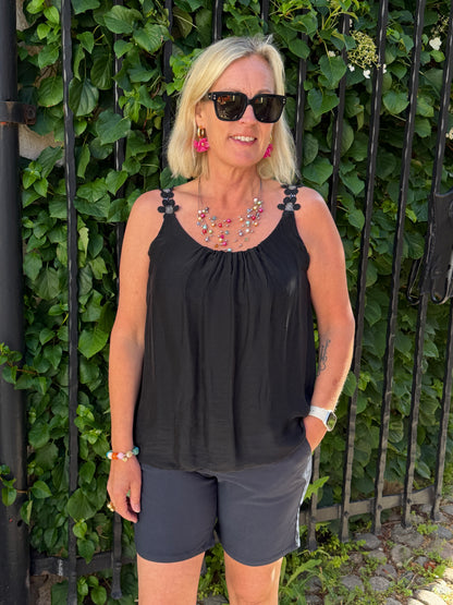 Mdcagnese Top (Black)