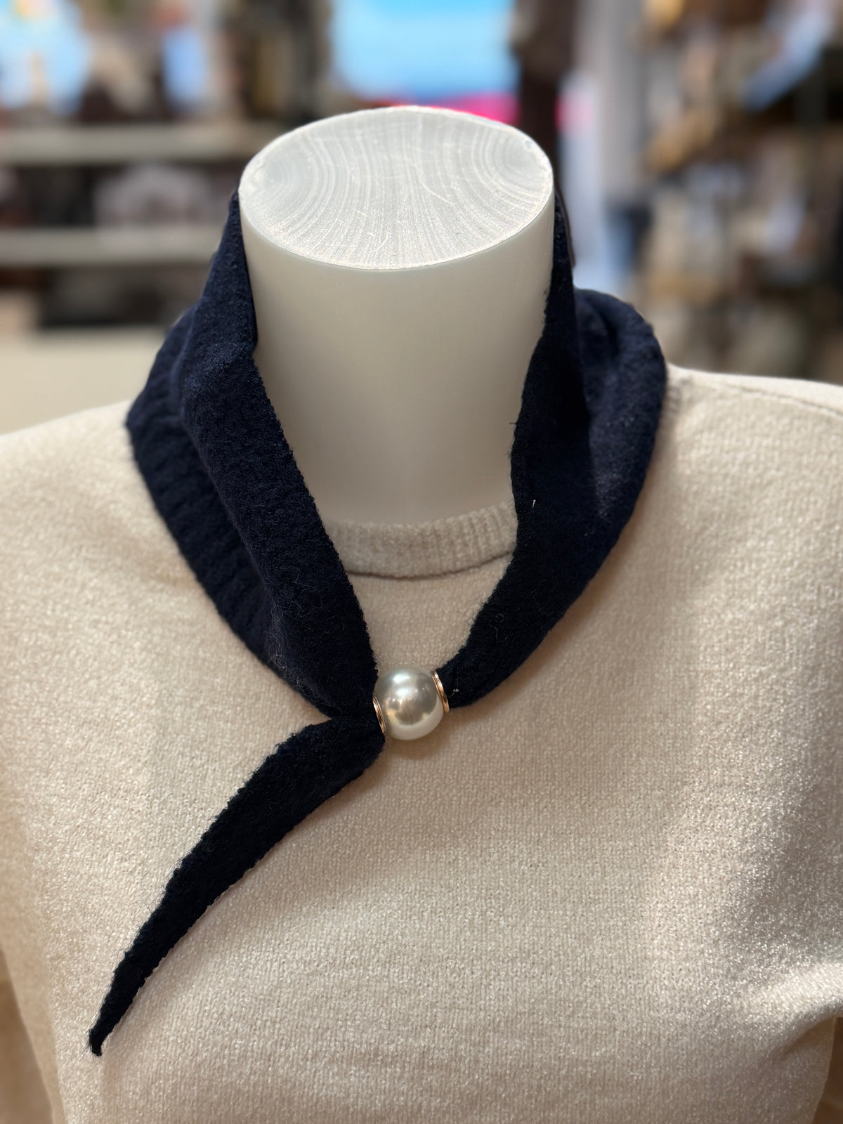 Stickad Magnetsjal (Navy)