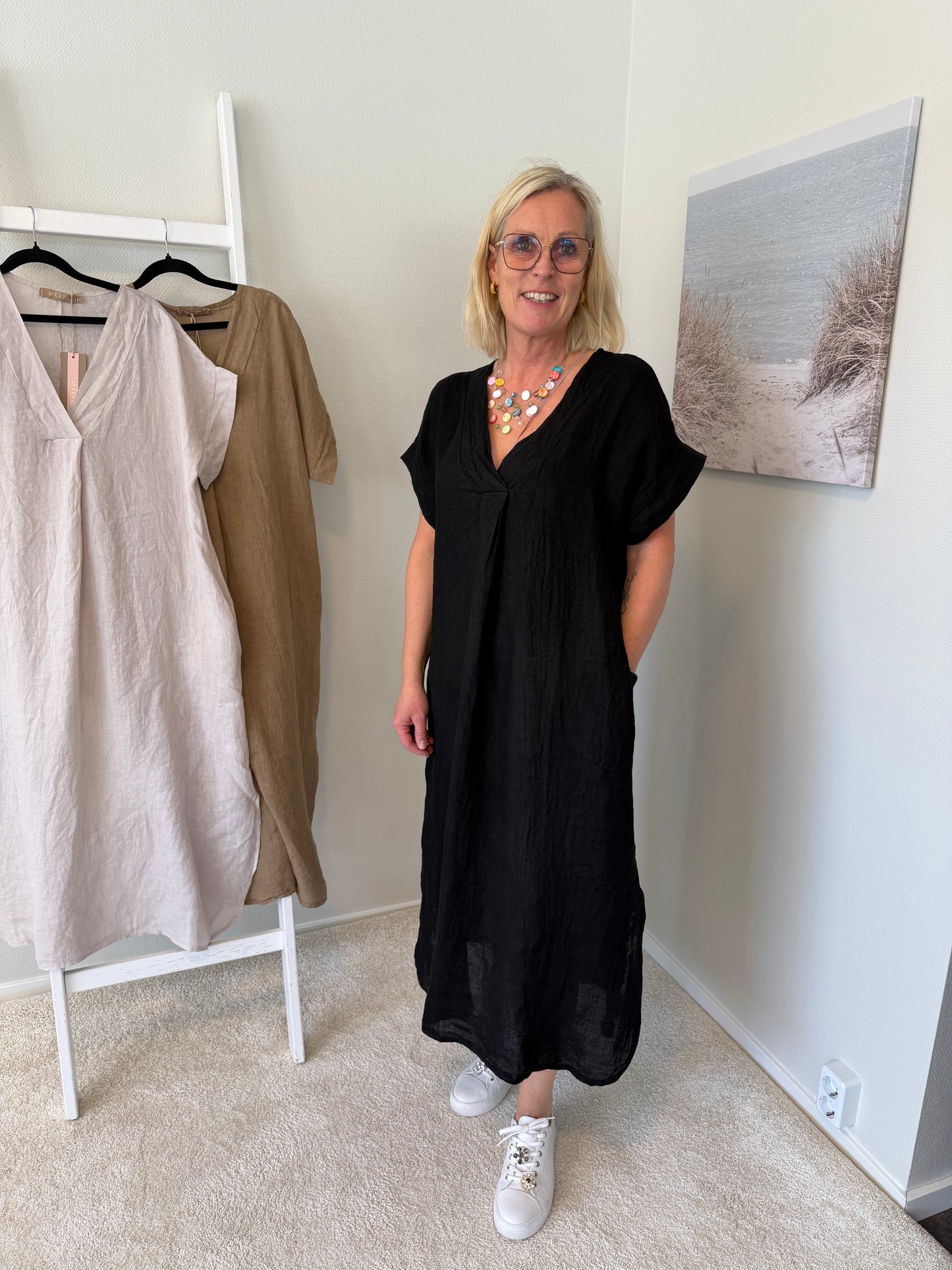 Mdcastra Dress (Black)