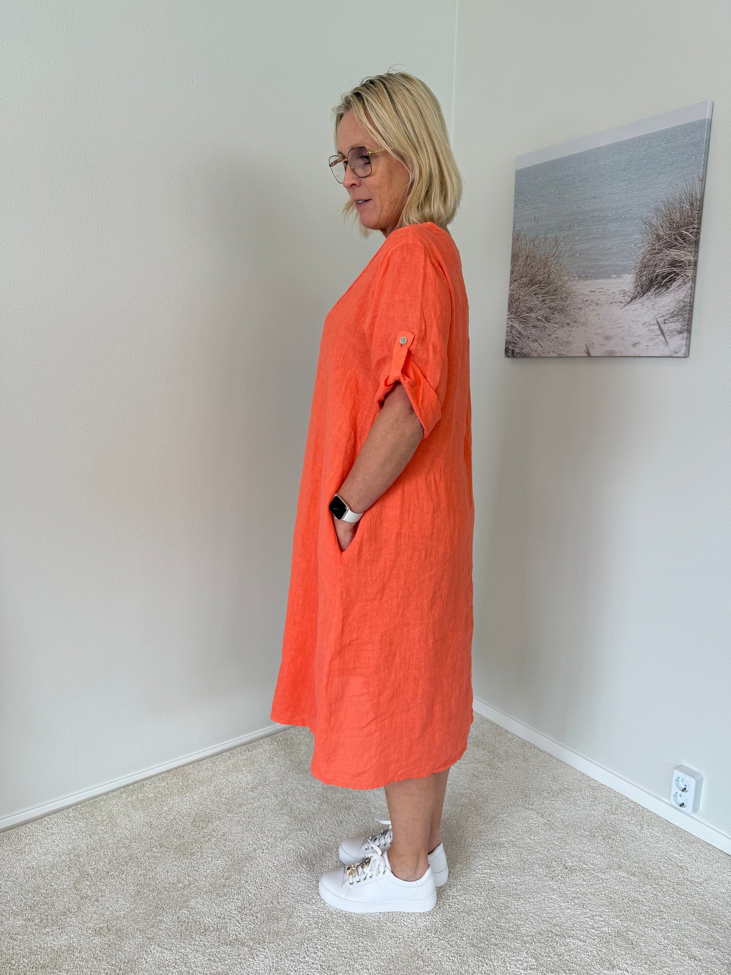 Linneklänning Med V-Ringning (Orange)