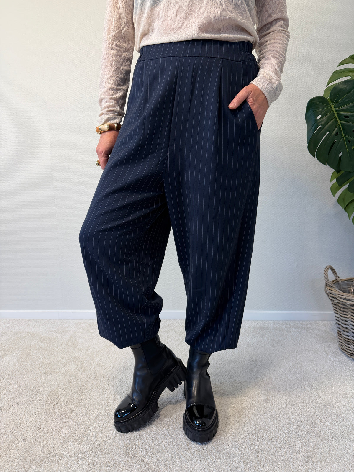 Mdcnebula Pants (Navy8)