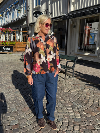 Elly Blommig Viskosblus (Svart)