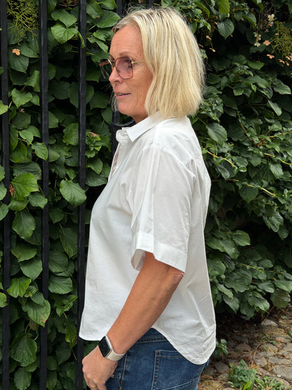 Cudaiva Antoinett Ss Shirt (Spring Gardenia)