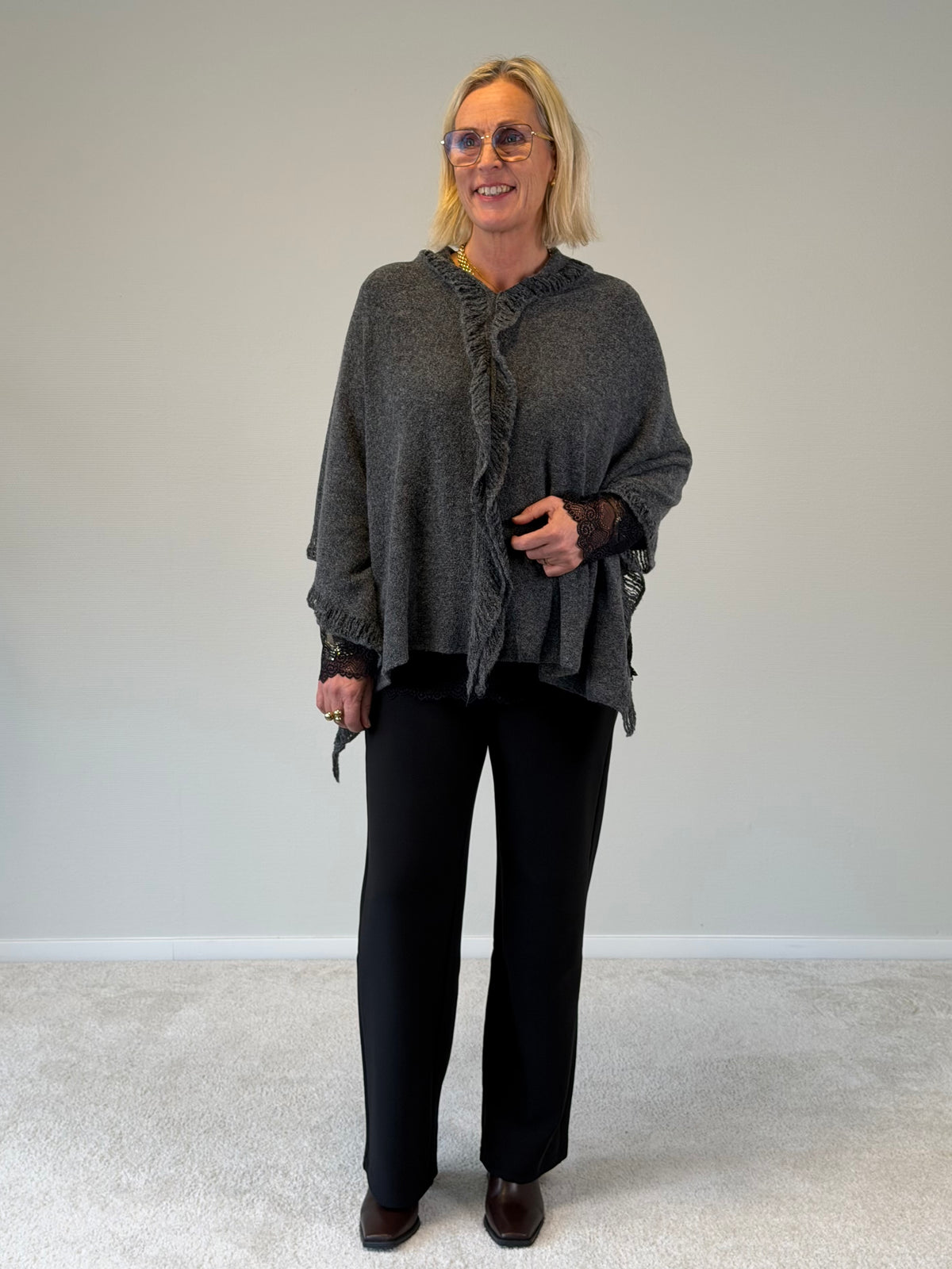 Poncho (Grey)