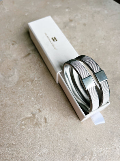 Shirt Sleeve Holder Silver (Silver)