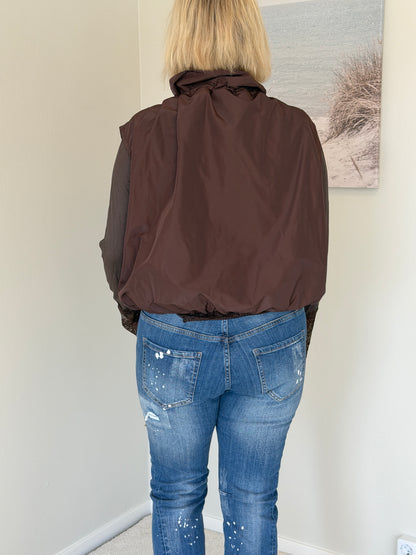 Mdcanthea Vest (Moro)
