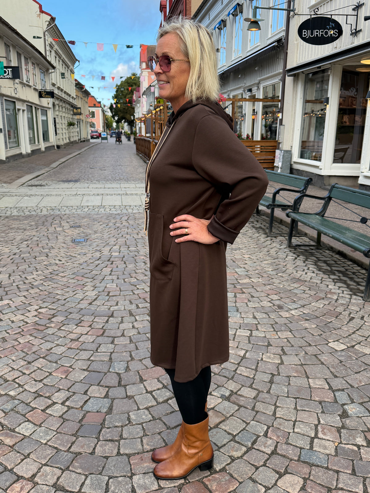 Vide Hoddie Klänning (Coffee)