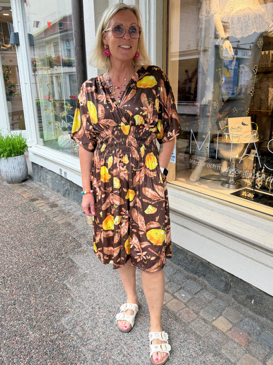 Alma Klännng Kort (Brun)