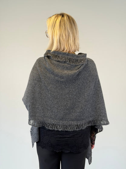 Poncho (Grey)