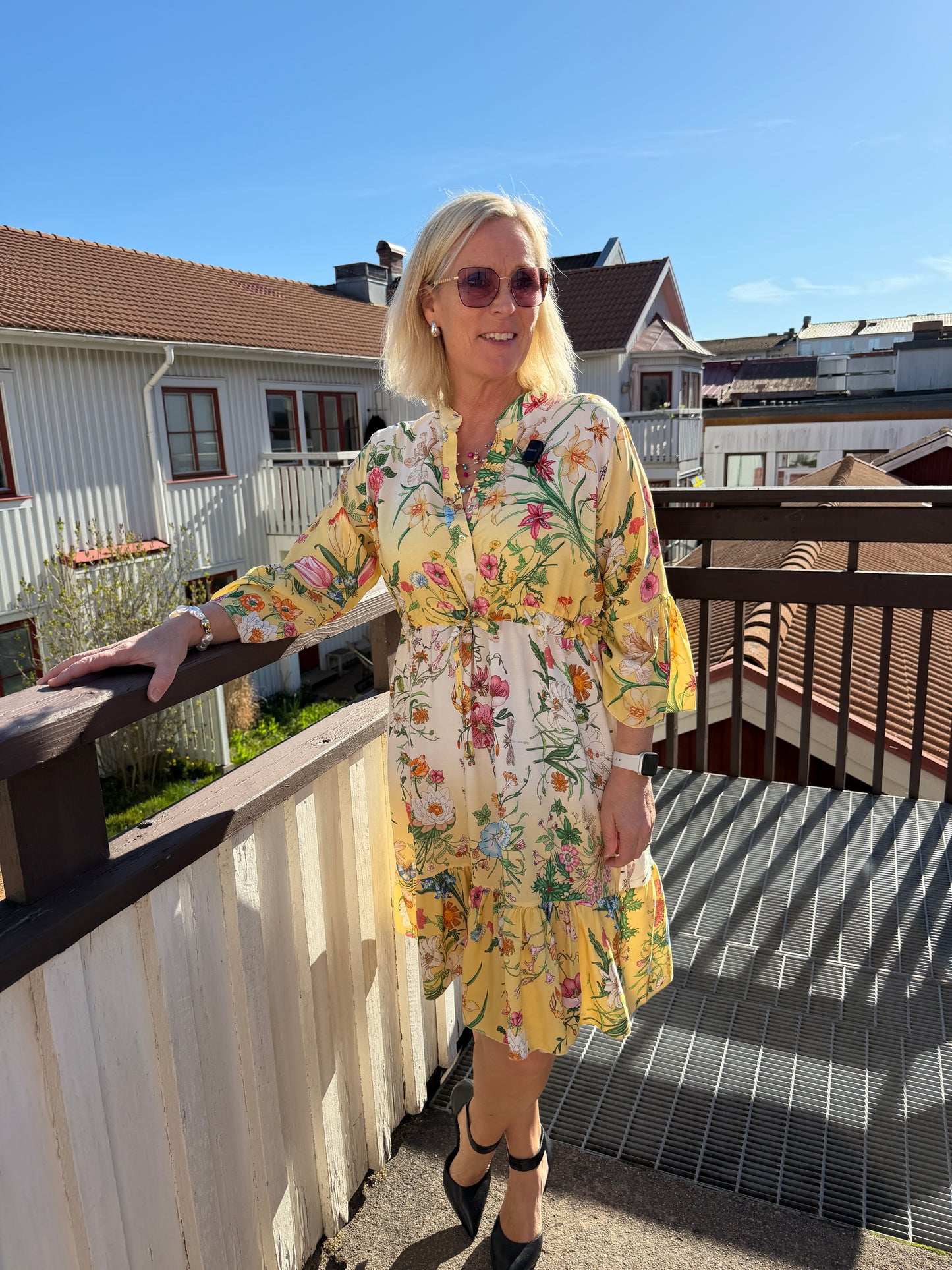 Blommig Midiklänning (Yellow)