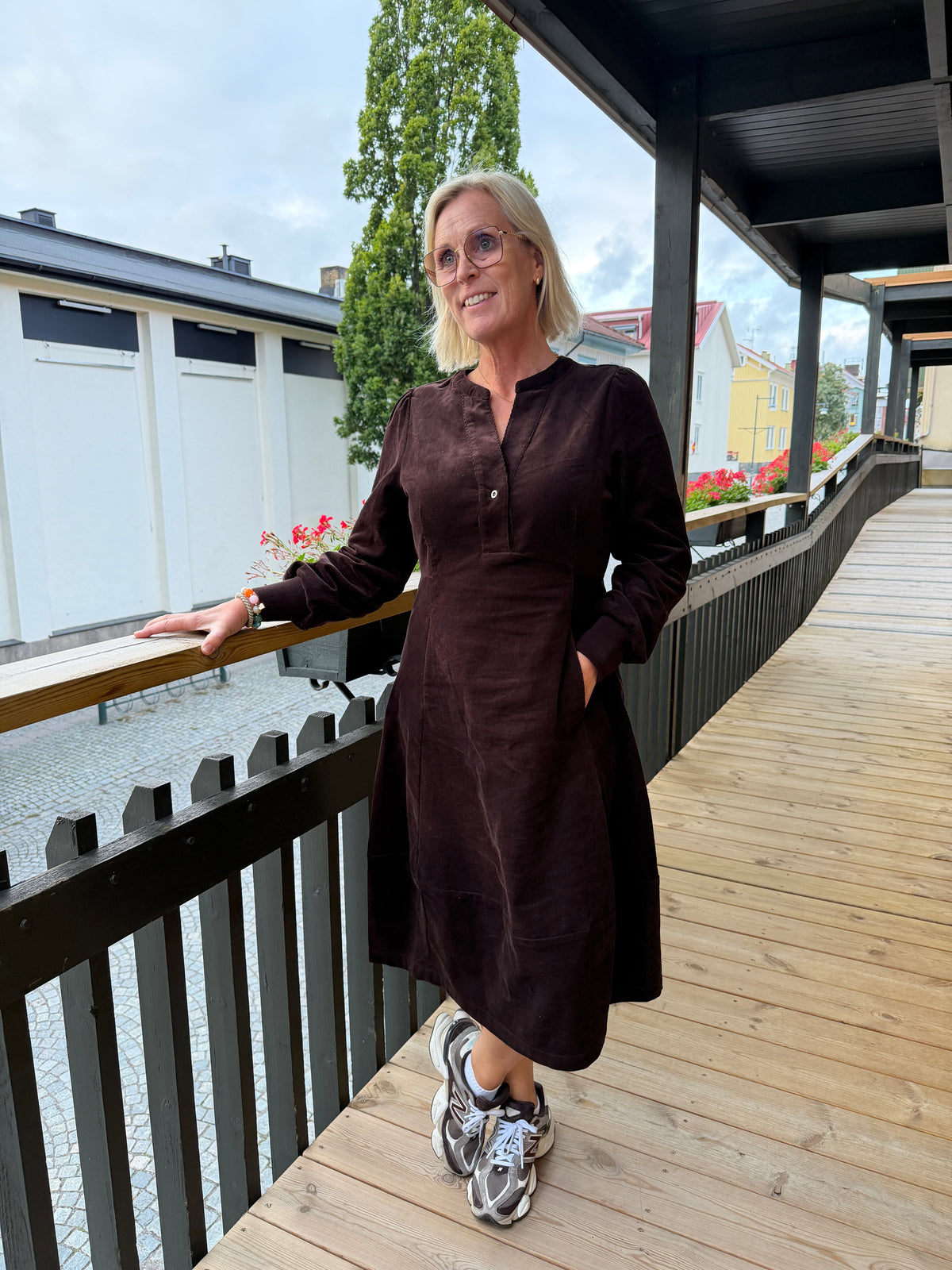 Curhaena Ls Dress (Coffee Bean)