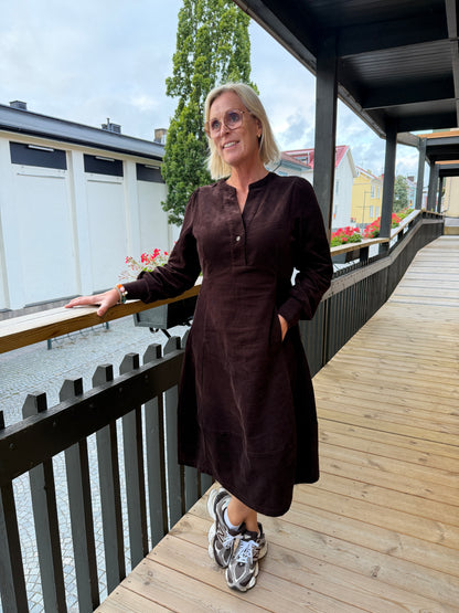 Curhaena Ls Dress (Coffee Bean)