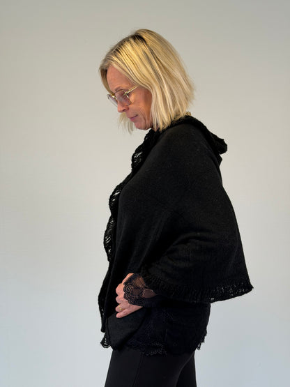 Poncho (Black)