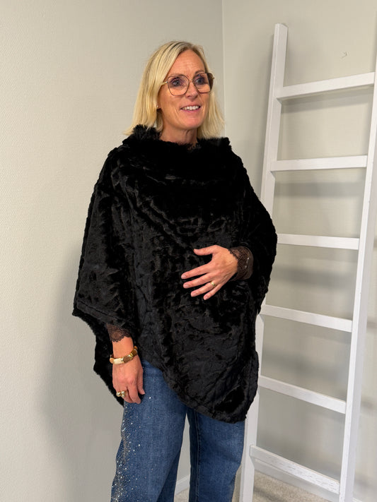 Poncho (Black)