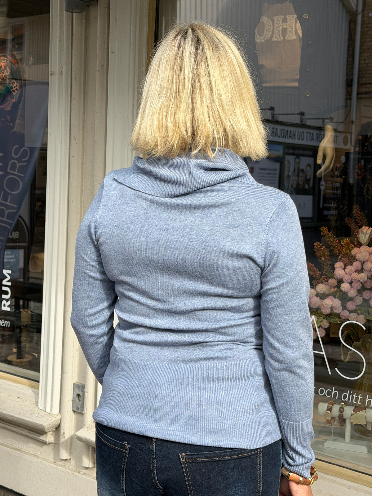 Sc-Dollie 305 (96285 TEMPEST MELANGE)