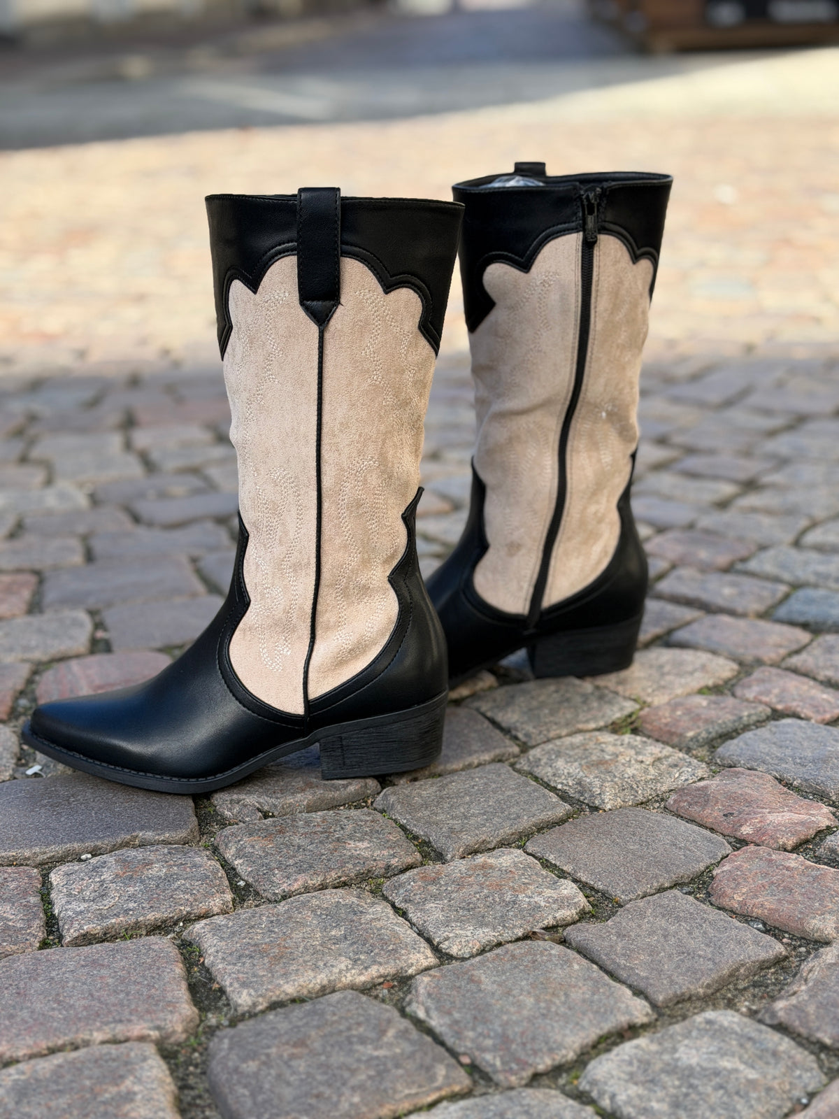 Cowboy Boots (Beige)