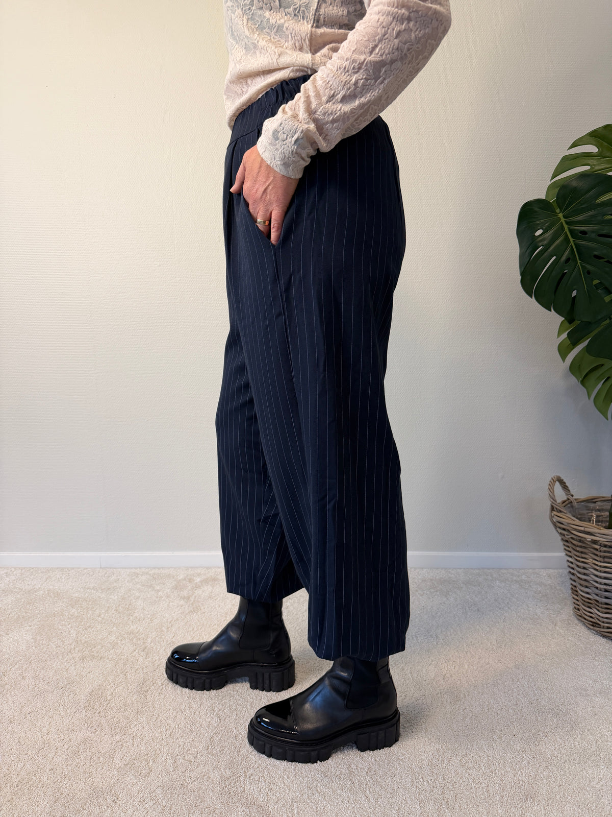 Mdcnebula Pants (Navy8)