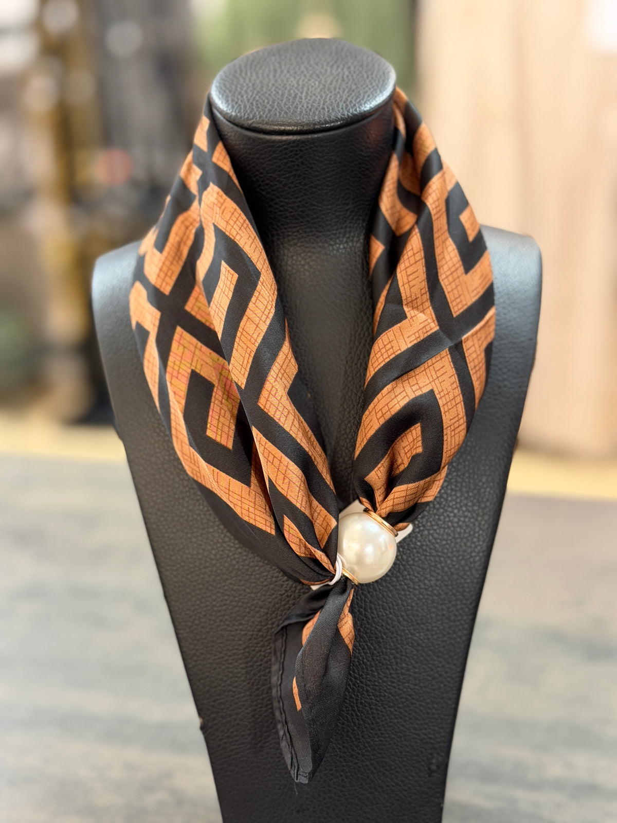 Magnetscarf Labyrint (Brun/Svart)