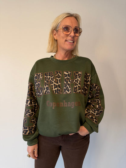 Mdcsevilla Sweatshirt (Military/Leo)
