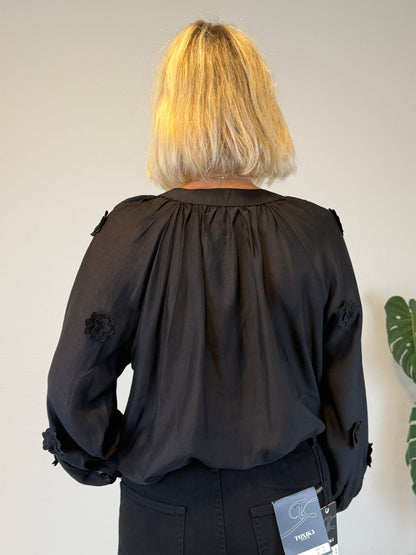 Blus Med Blommor (Svart)