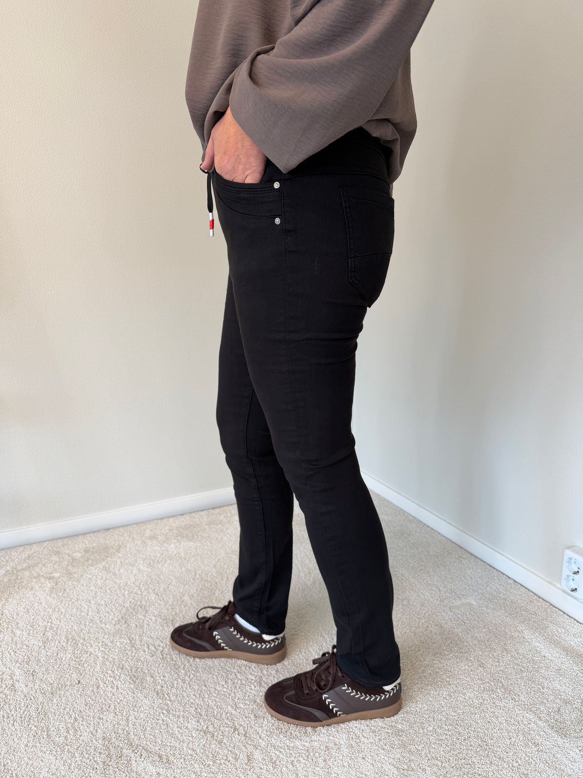 Jeans Jogging (Svart)