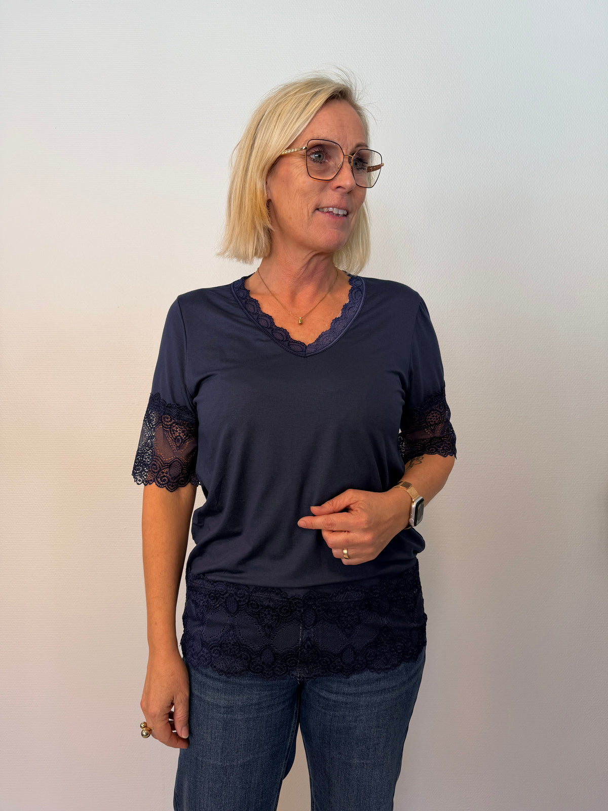 Kortärmad Topp Med Spets (Navy)