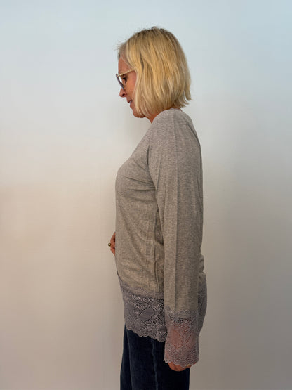 Långärmad Topp Med Spets (Grey)