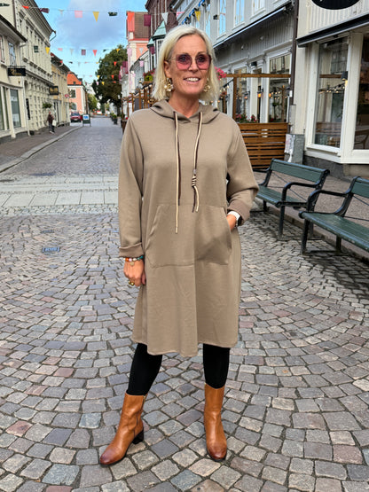Vide Hoddie Klänning (Taupe)