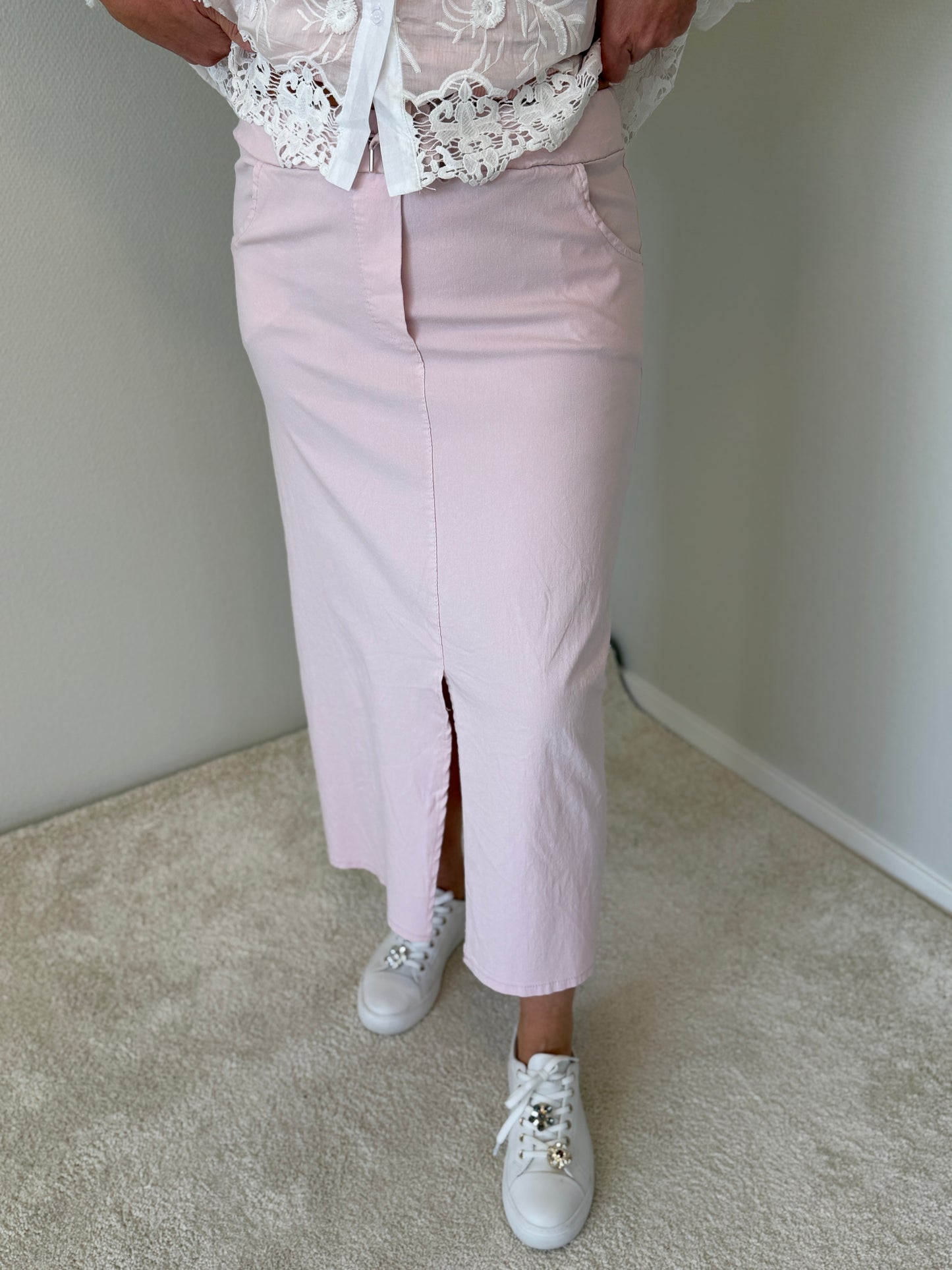 Madde Lång Mirakelkjol (Rosa)
