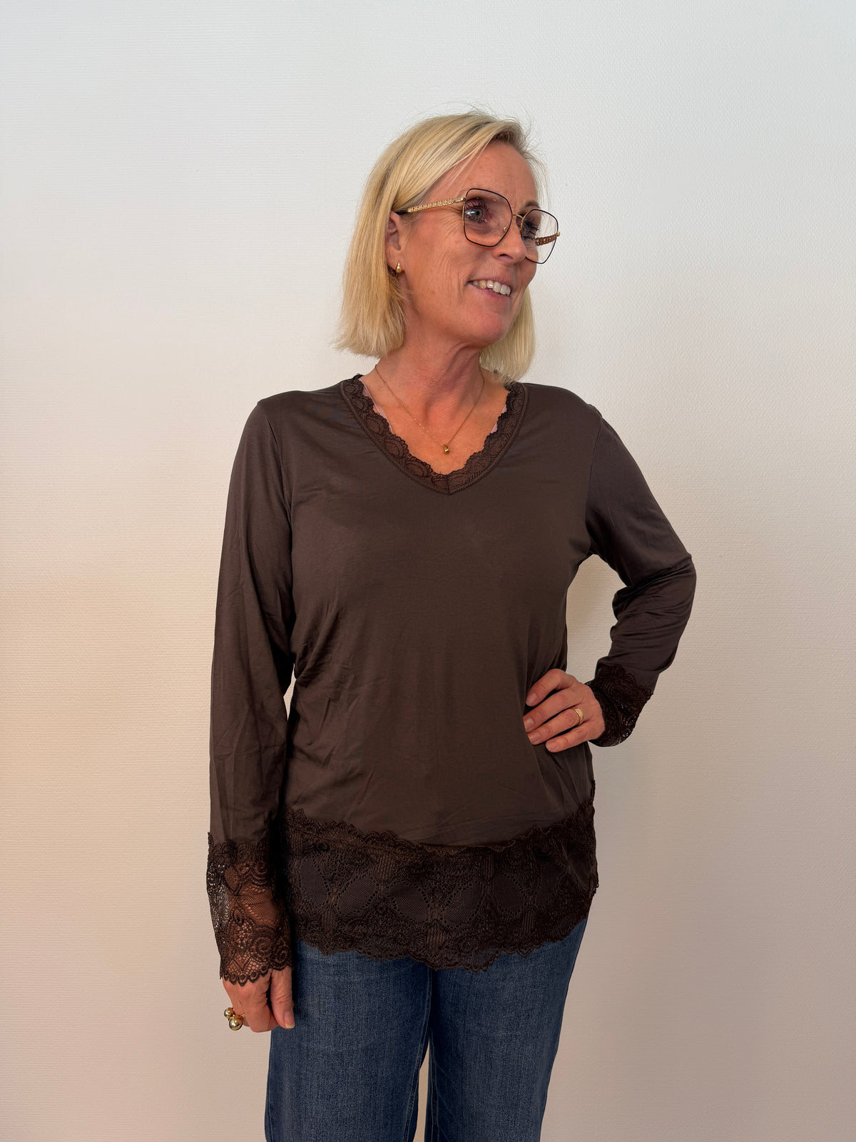 Långärmad Topp Med Spets Cocho (Choco)