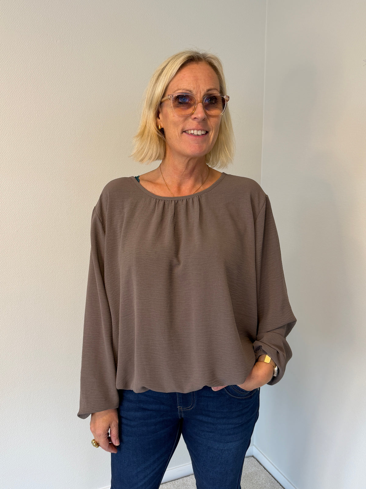 Blus (Taupe)