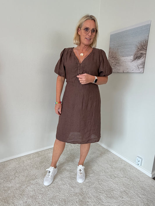 Linneklänning Med Puffärm (Brun)
