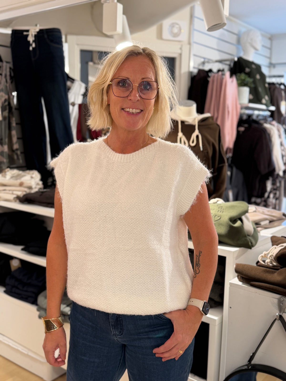Mdclaya Knit Vest (Offwhite)