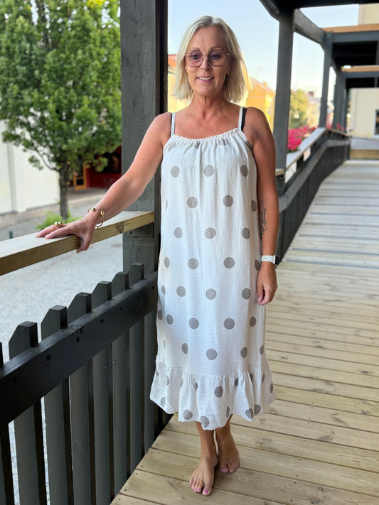 Mdcluliana Dress (Beige)