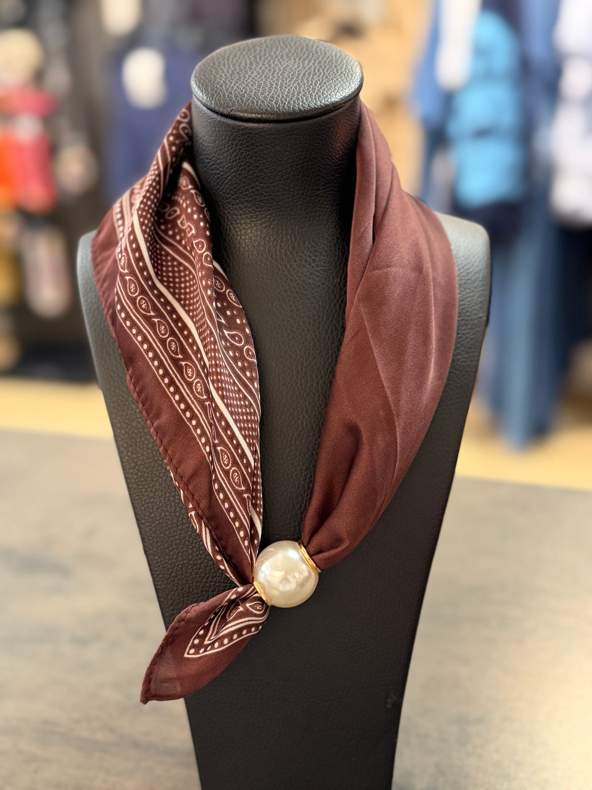 Scarf Vinröd Med Mönster (VINRÖD+MÖNSTER)