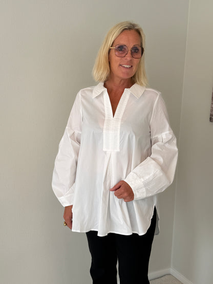 Cudaiva Antoinett Tunic (White)