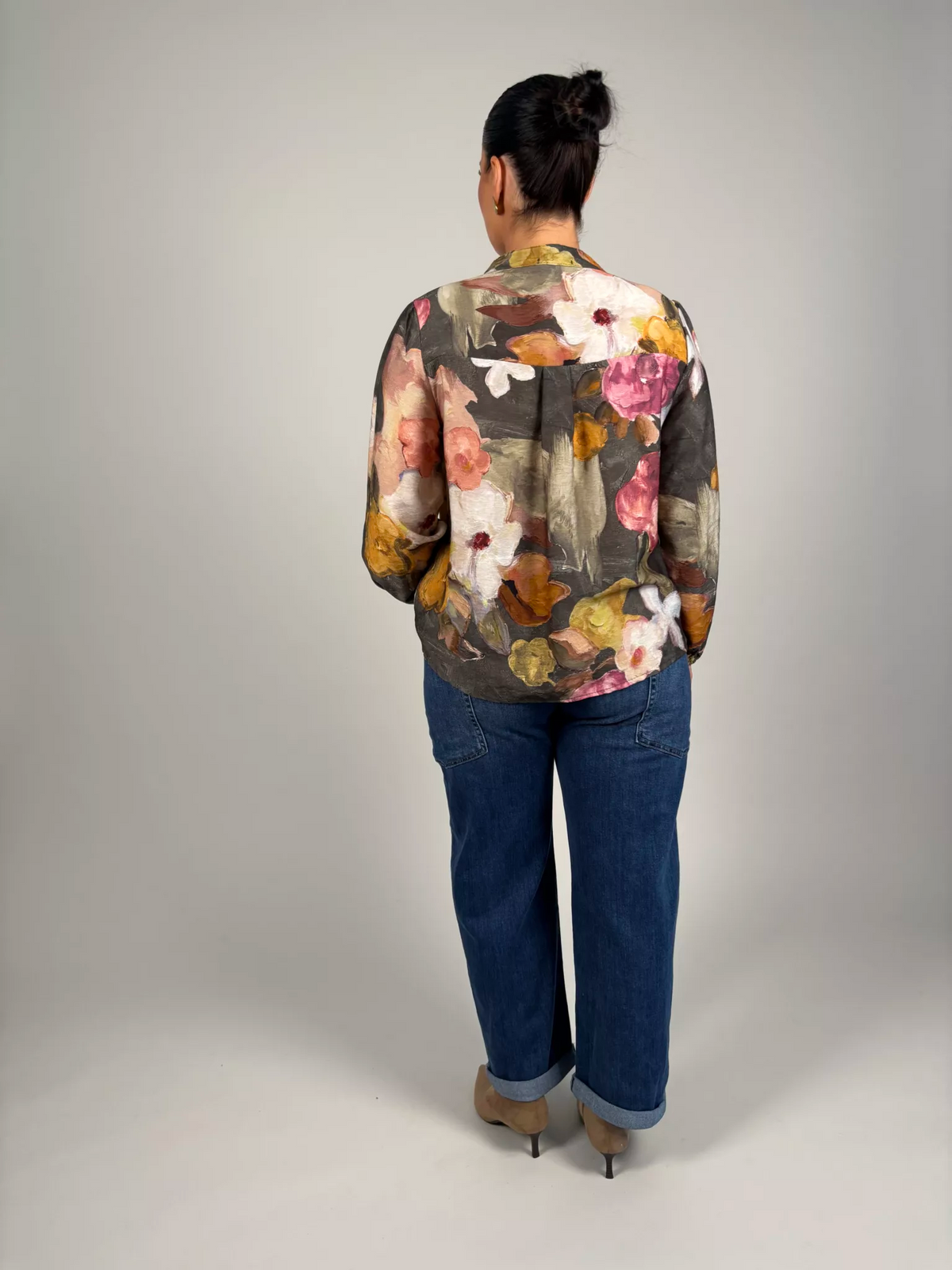 Elly Blommig Viskosblus (Army)