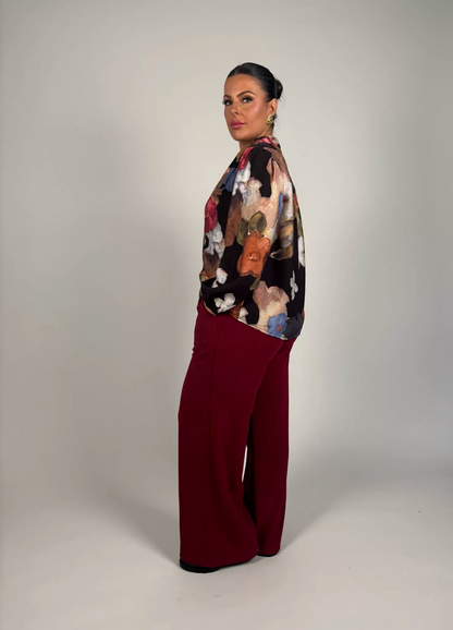 Elly Blommig Viskosblus (Svart)