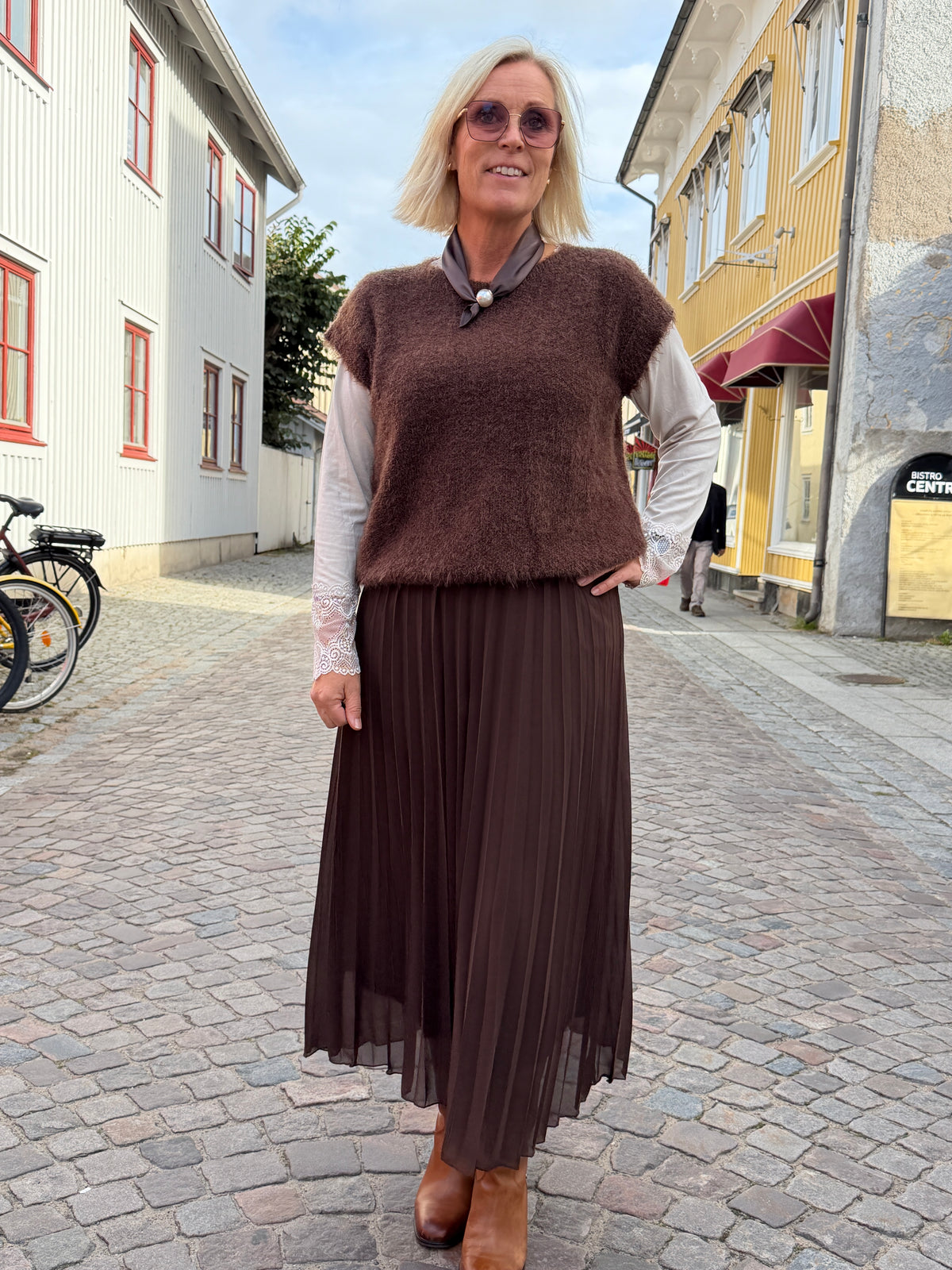 Kjol Med Guld Resår (Brun)